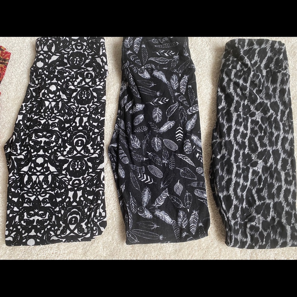 COPY - 3 OS Lularoe leggings Used! Black and Whit…